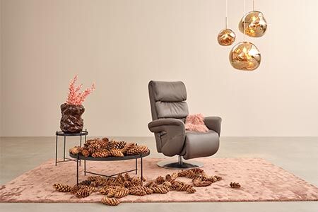 Le fauteuil massant confortable EASYSWING 7828 de chez himolla